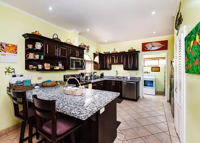 Sunrise 17-tropical Three Bedroom Condo! Apartment Tamarindo