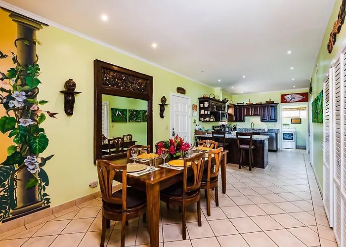 Apartment Sunrise 17-tropical Three Bedroom Condo! Tamarindo