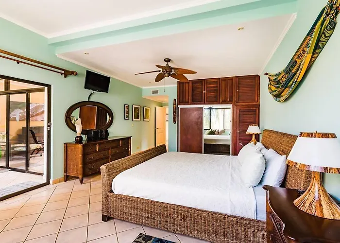Sunrise 17-tropical Three Bedroom Condo! *