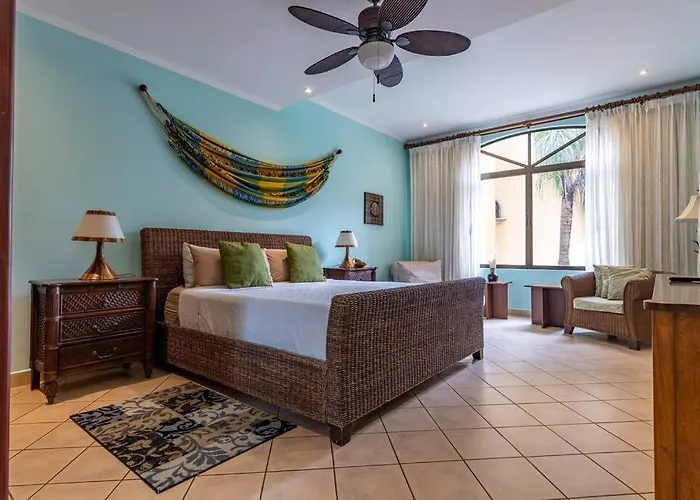 Sunrise 17-tropical Three Bedroom Condo! Tamarindo